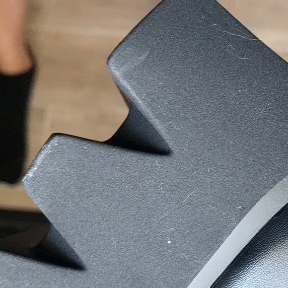 Black platform boots - Picture 7 of 7